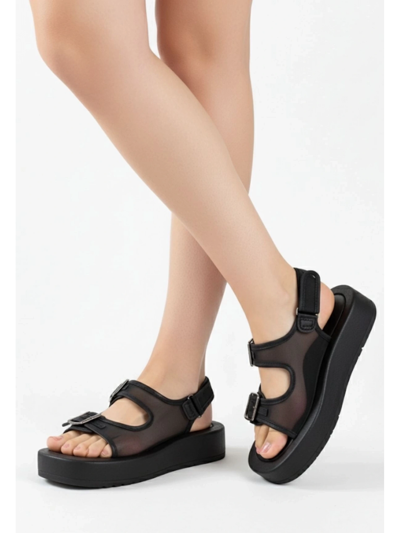 Sinna Siyah Cilt Tül Detaylı Sandalet