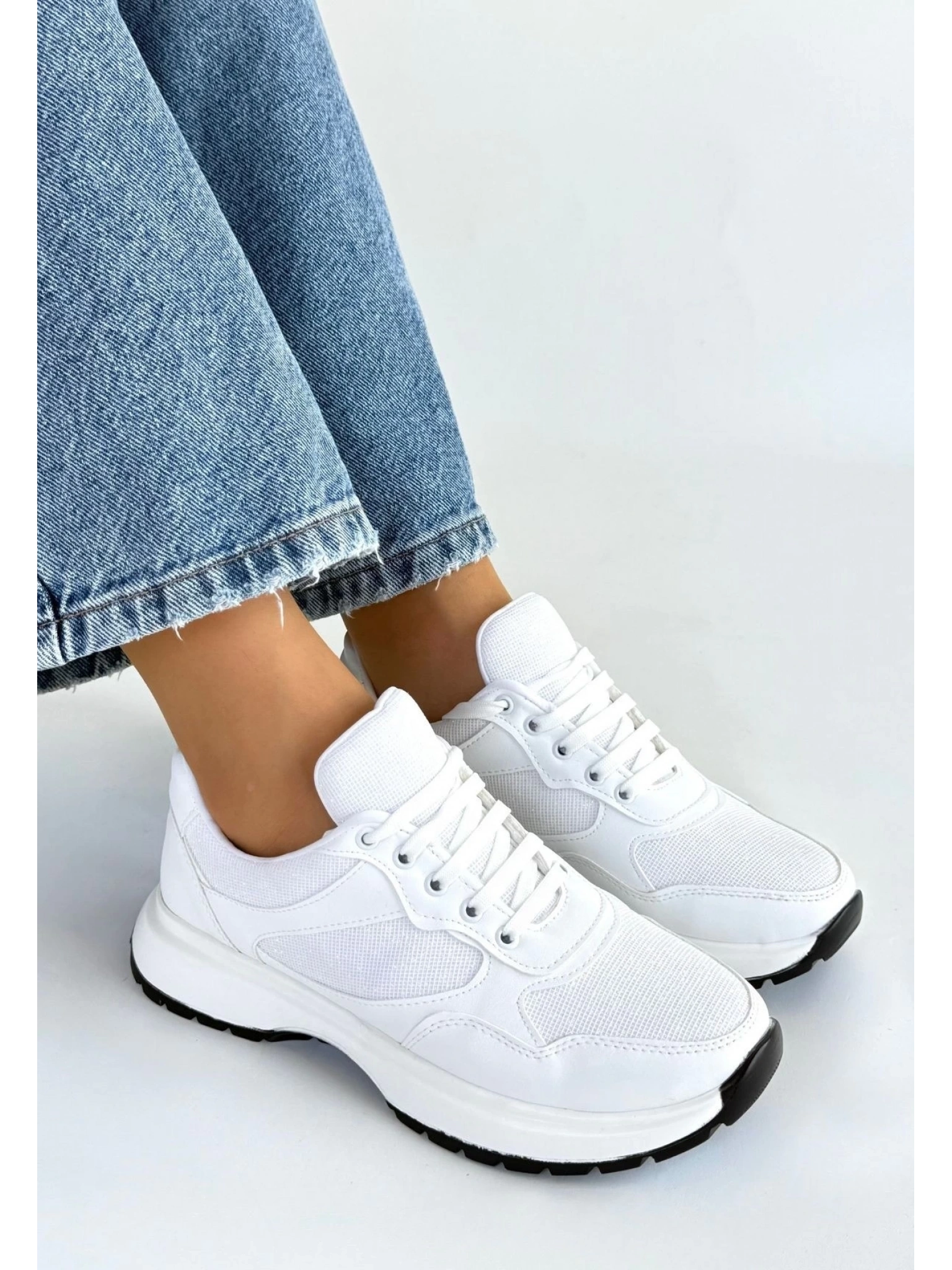 Slar Beyaz Cilt Bağcıklı Spor Ayakkabı