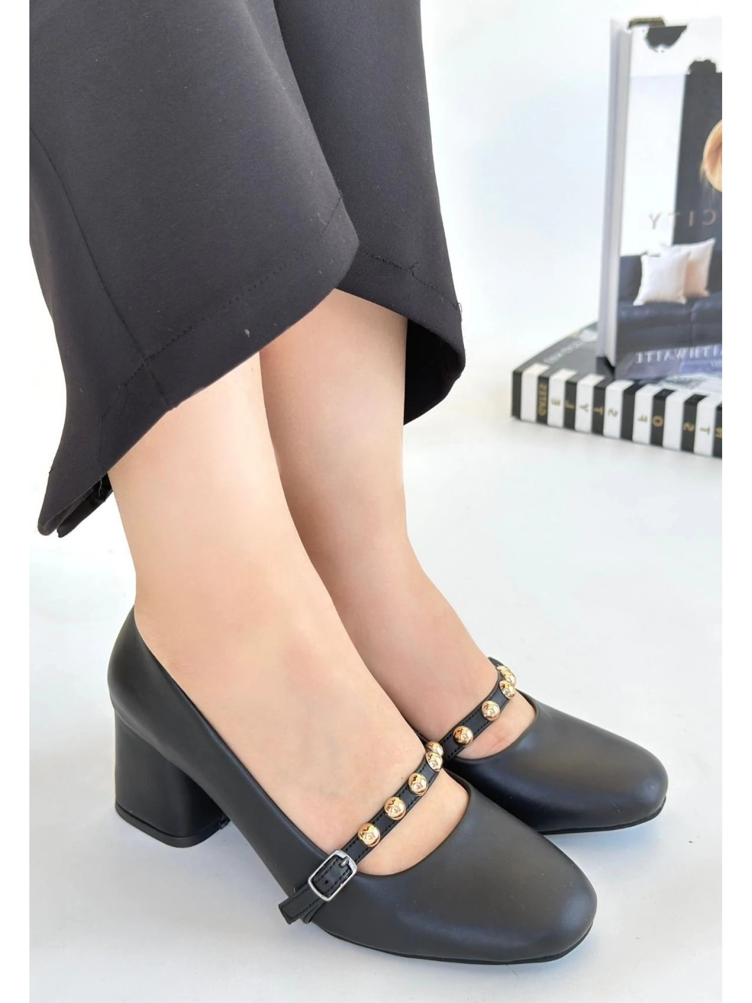 Tino Siyah Cilt Topuklu Ayakkabı