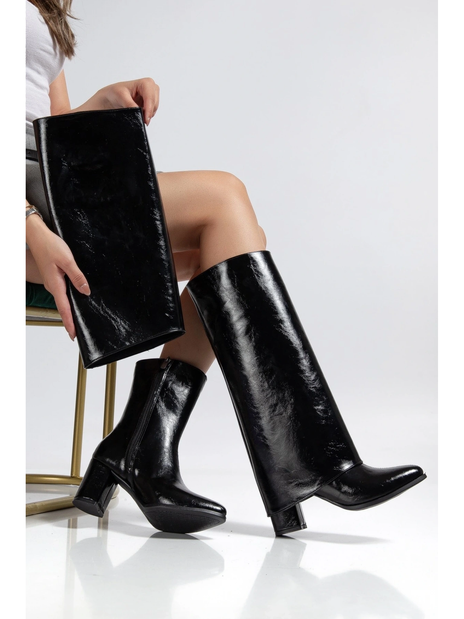 Wila Siyah Parlak Topuklu Tak Çıkar Çizme