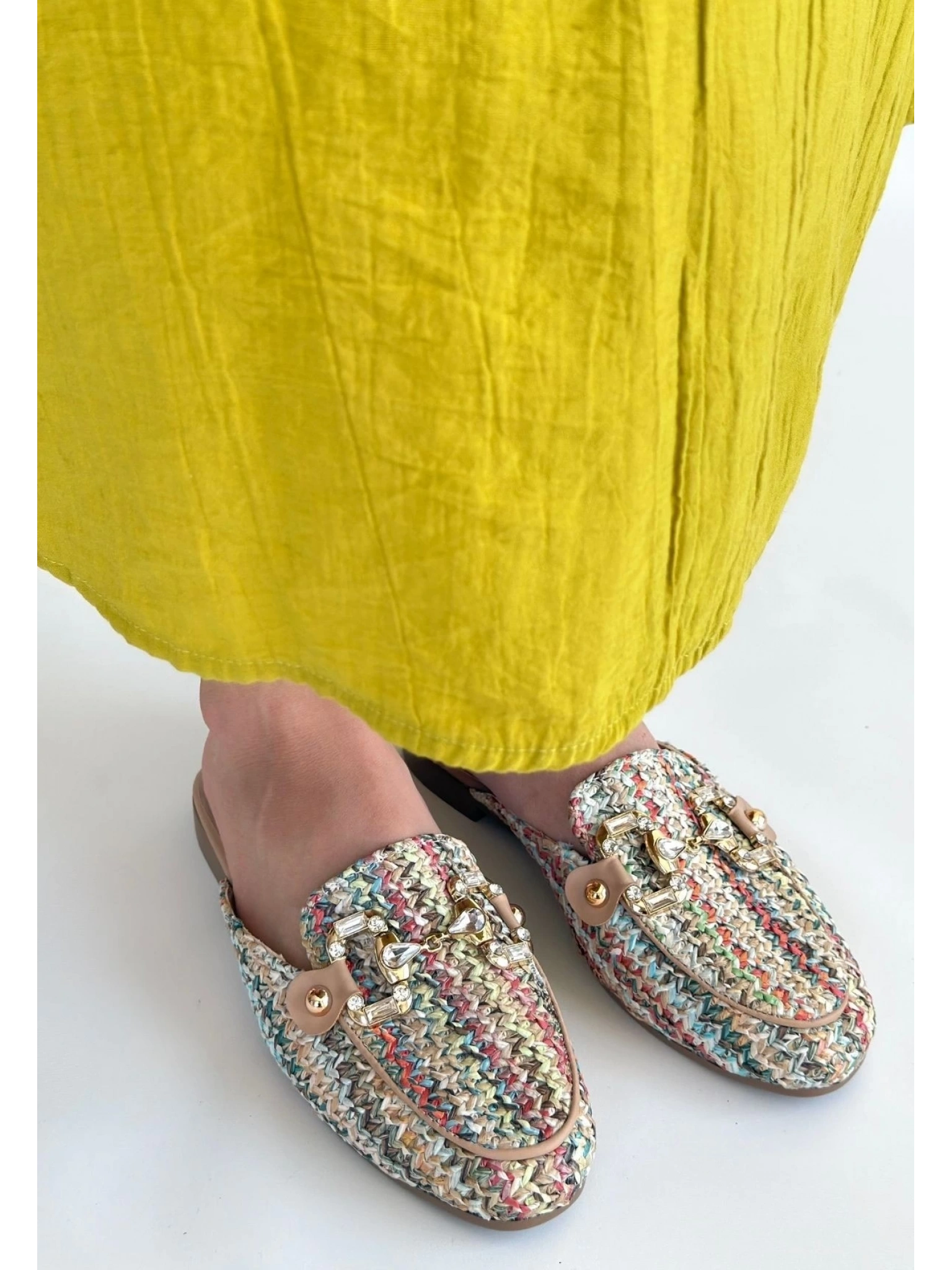 Yenda Renkli Dokumalı Terlik