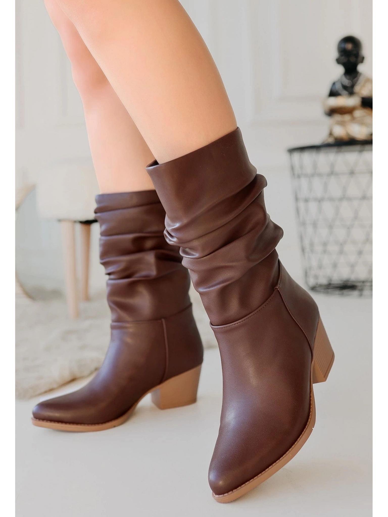 Yior Kahverengi Cilt Topuklu Bot