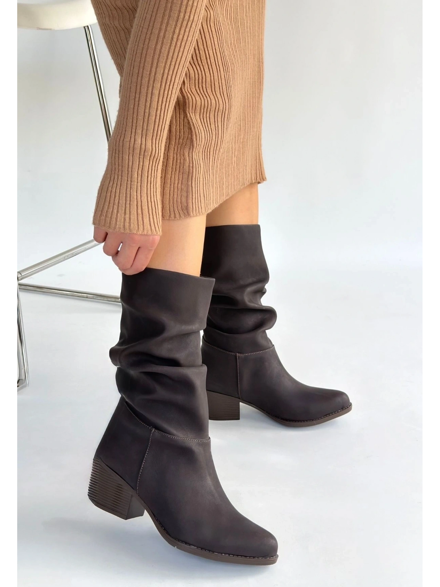 Yior Kahverengi Nubuk Topuklu Bot