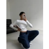 Asimetrik alt detaylı bluz beyaz