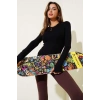 Basic Parmak Geçirme Detaylı Bluz siyah T4266