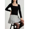 Çerçeve yaka kaşkorse bluz siyah