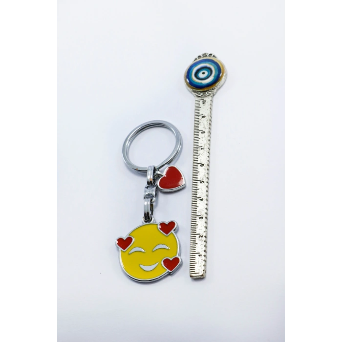 Gülümseyen Emoji Metal Anahtarlık, Kırmızı Metal Kalpli Küçük Çanta Süsü