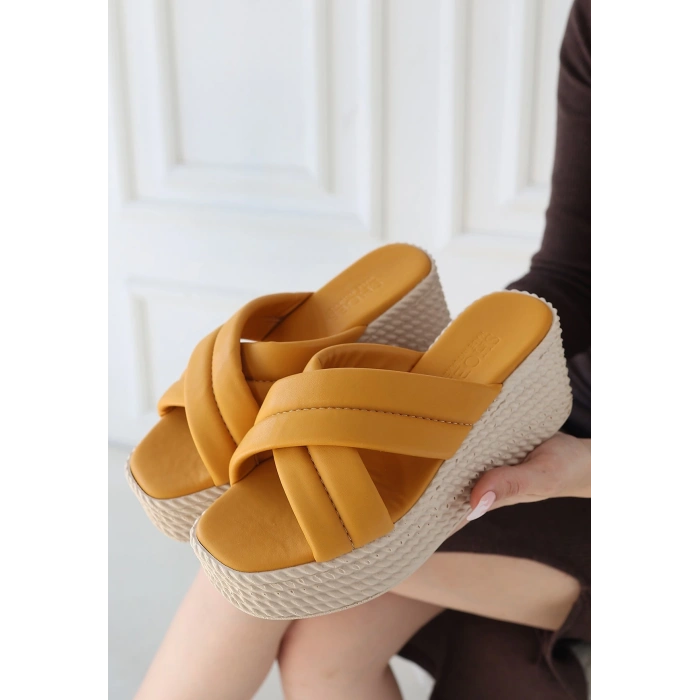 Merky Hardal Cilt Dolgu Topuk Terlik