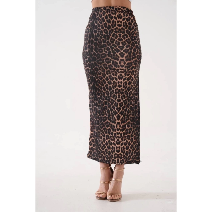 Uzun yırtmaçlı ince kumaş etek leopar