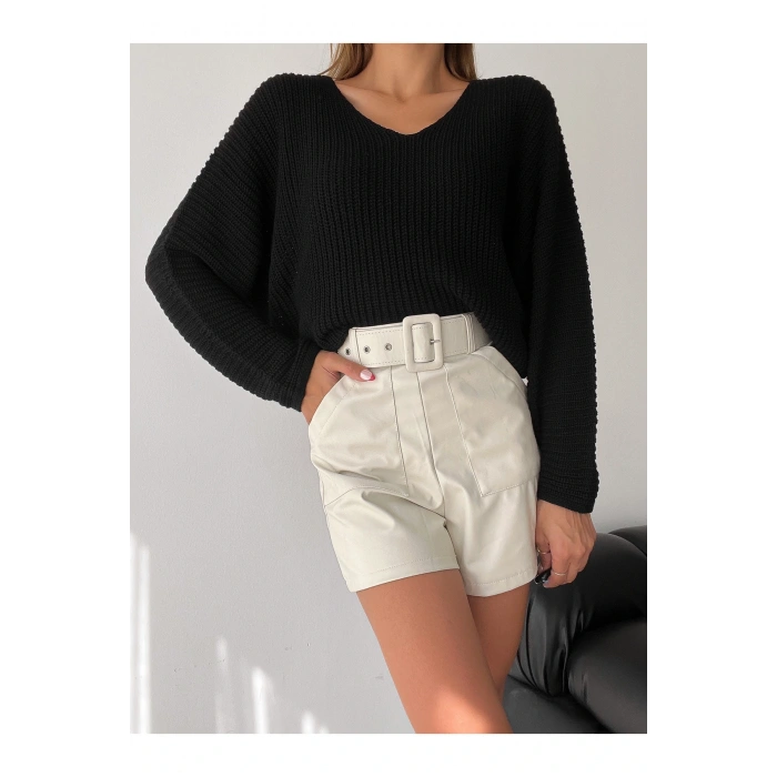 V Yaka Detaylı Modern ve Sade Örgü Kazak Modeli