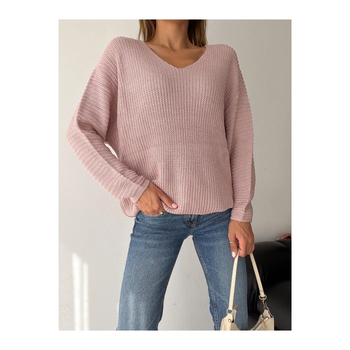 V Yaka Detaylı Modern ve Sade Örgü Kazak Modeli