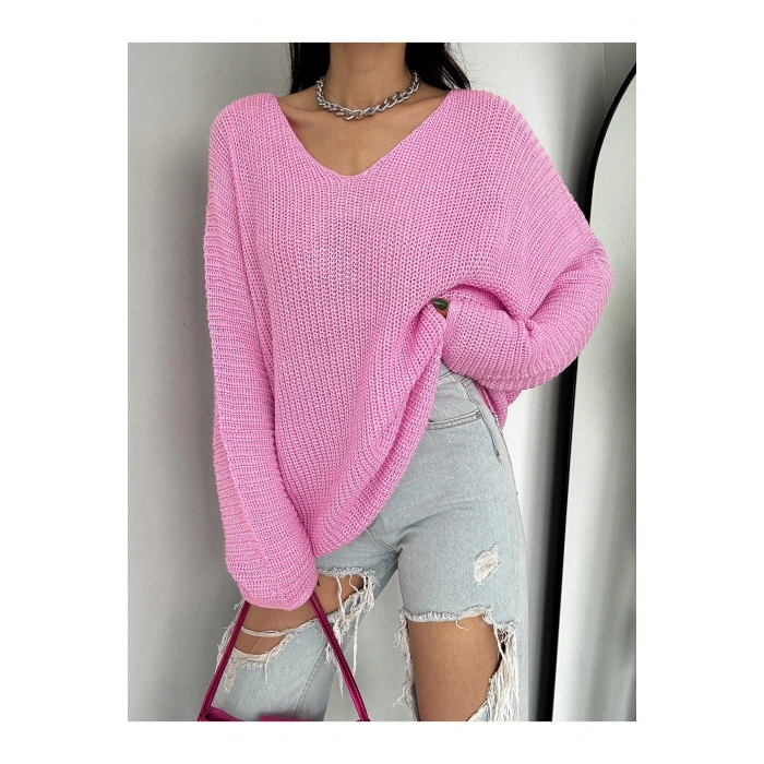 V Yaka Detaylı Modern ve Sade Örgü Kazak Modeli