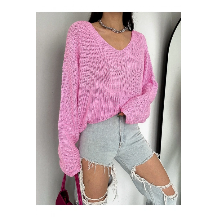 V Yaka Detaylı Modern ve Sade Örgü Kazak Modeli