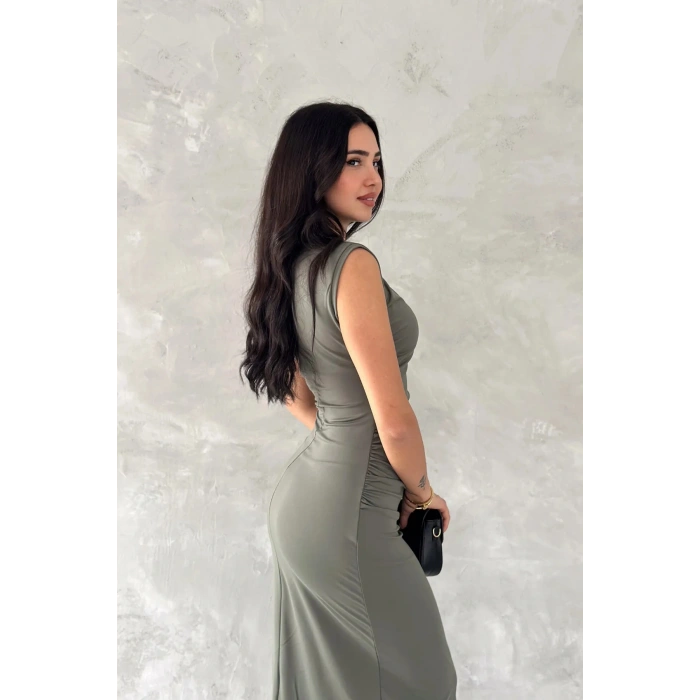 Yırtmaç Detaylı Drapeli Elbise