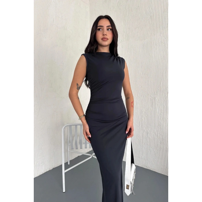 Yırtmaç Detaylı Drapeli Elbise