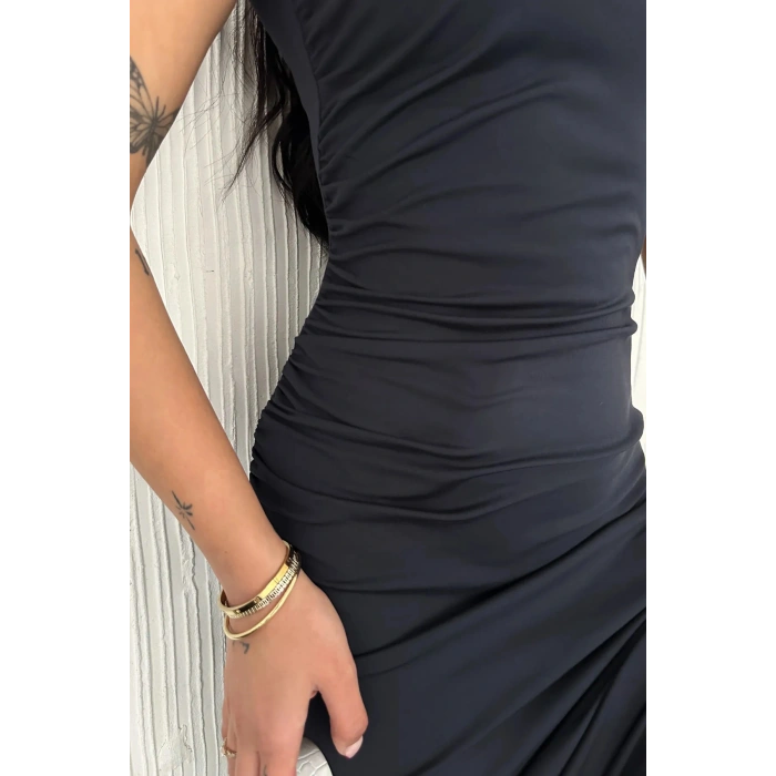 Yırtmaç Detaylı Drapeli Elbise