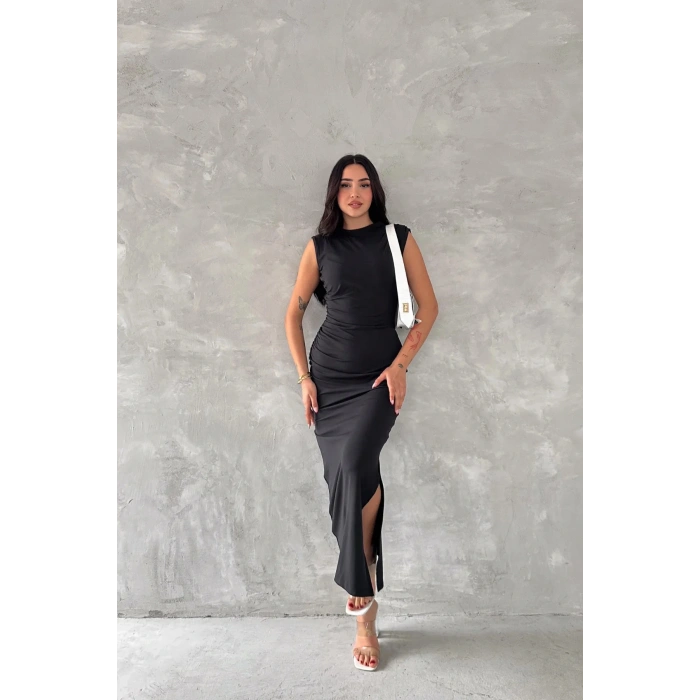 Yırtmaç Detaylı Drapeli Elbise