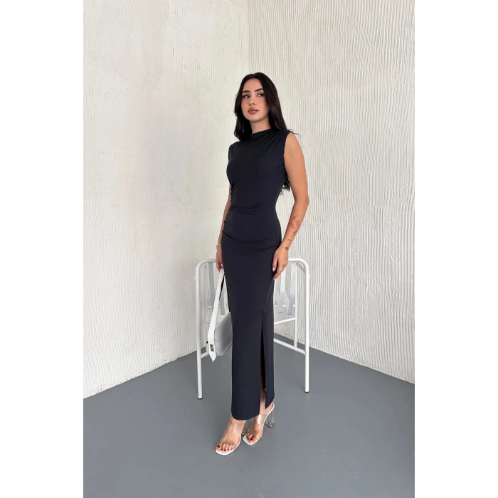 Yırtmaç Detaylı Drapeli Elbise