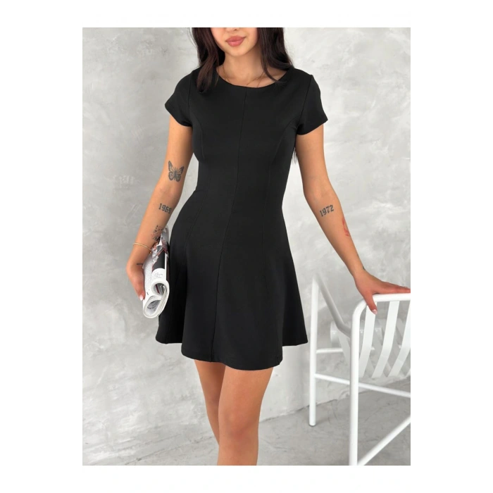 Kısa Kollu Mini Elbise