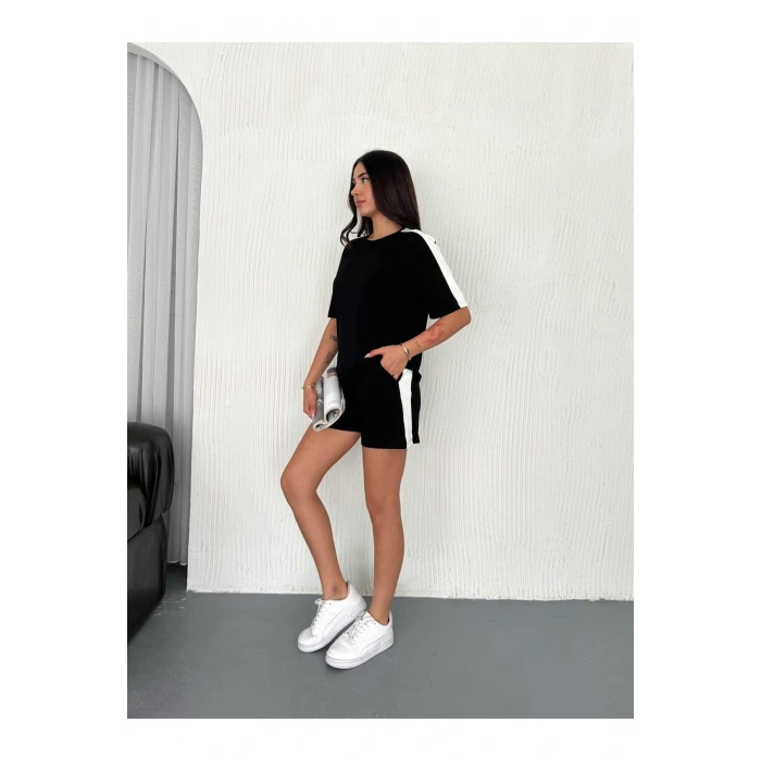 Şerit Detaylı T-shirt Şort Takım