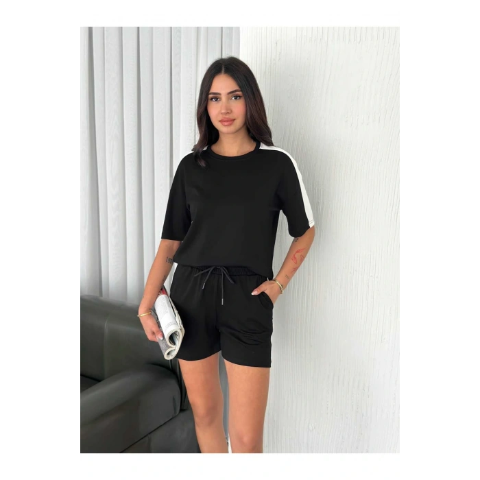 Şerit Detaylı T-shirt Şort Takım