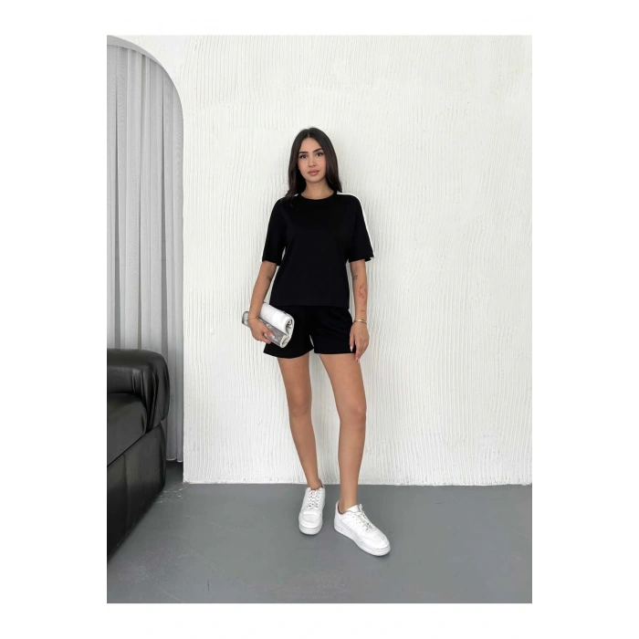 Şerit Detaylı T-shirt Şort Takım