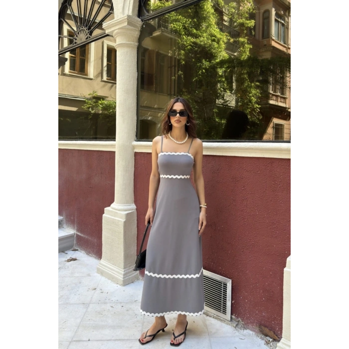 Şerit Detaylı İnce Askılı Elbise