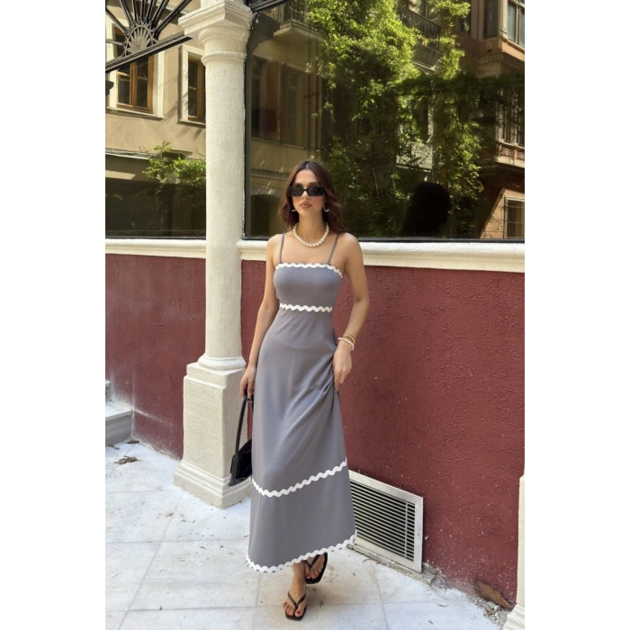 Şerit Detaylı İnce Askılı Elbise