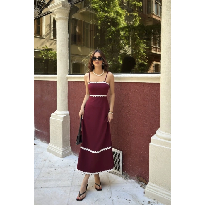 Şerit Detaylı İnce Askılı Elbise