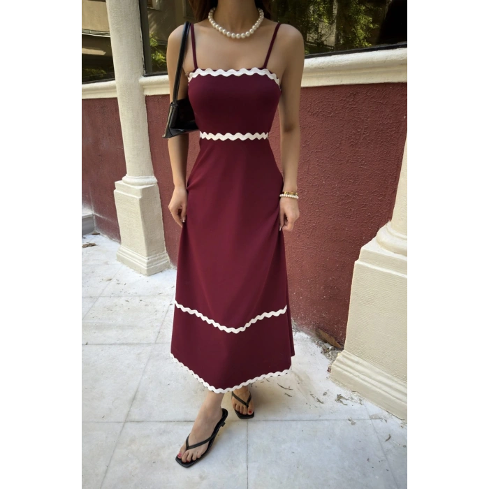 Şerit Detaylı İnce Askılı Elbise