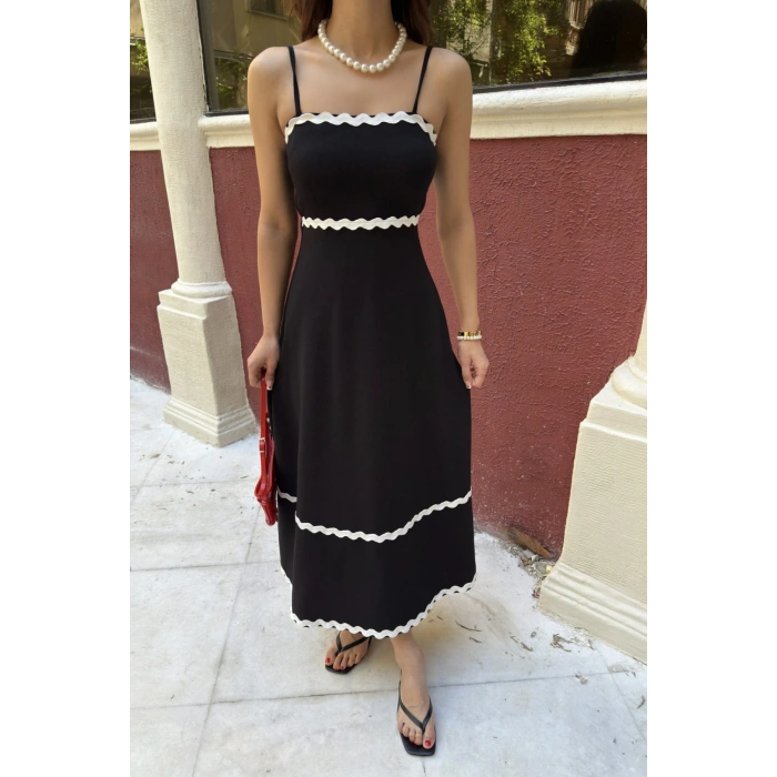 Şerit Detaylı İnce Askılı Elbise