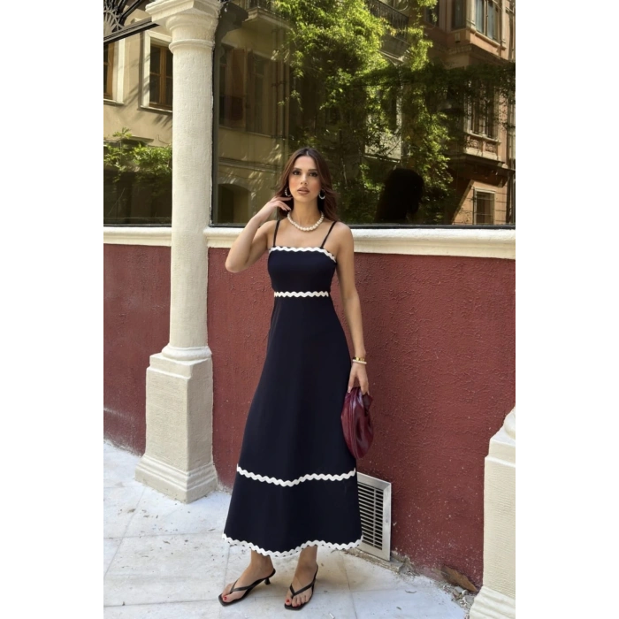 Şerit Detaylı İnce Askılı Elbise