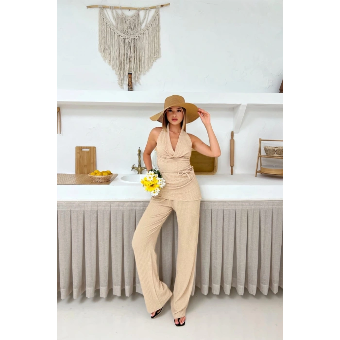 Kadın Bej Degaje Yaka Sırt Dekolteli Bluz Pantolon Takım