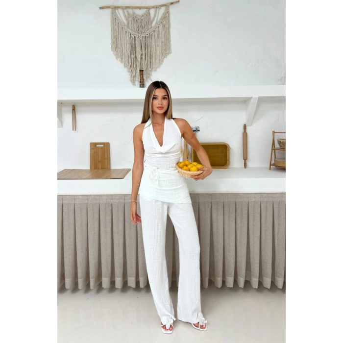 Kadın Beyaz Degaje Yaka Sırt Dekolteli Bluz Pantolon Takım