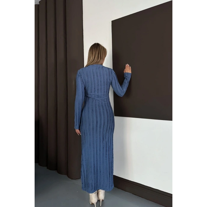 Yırtmaç Detaylı Fırfırlı Lacivert Elbise