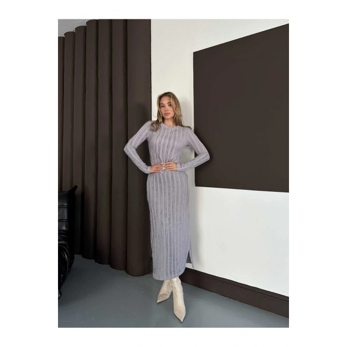 Yırtmaç Detaylı Fırfırlı Gri Elbise