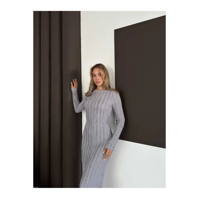 Yırtmaç Detaylı Fırfırlı Gri Elbise