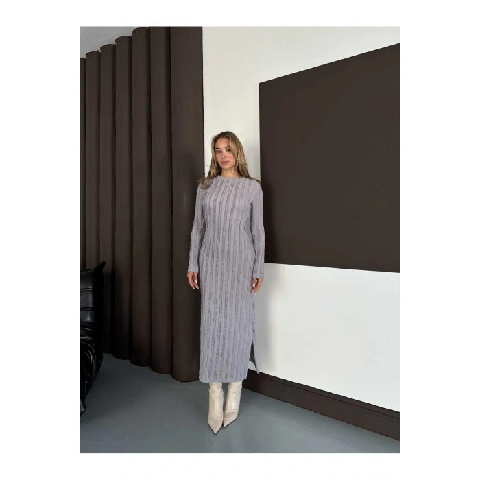 Yırtmaç Detaylı Fırfırlı Gri Elbise