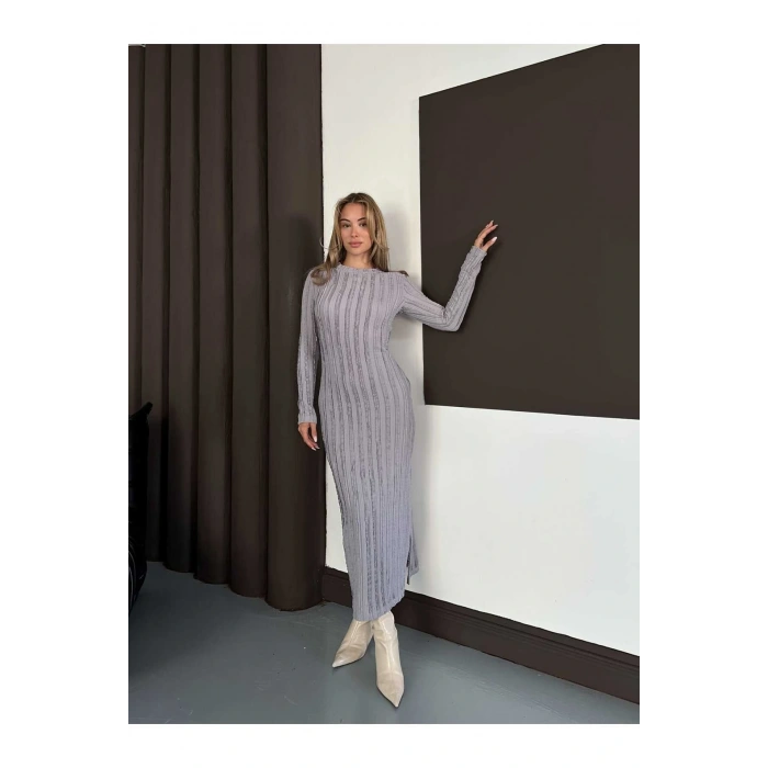 Yırtmaç Detaylı Fırfırlı Gri Elbise