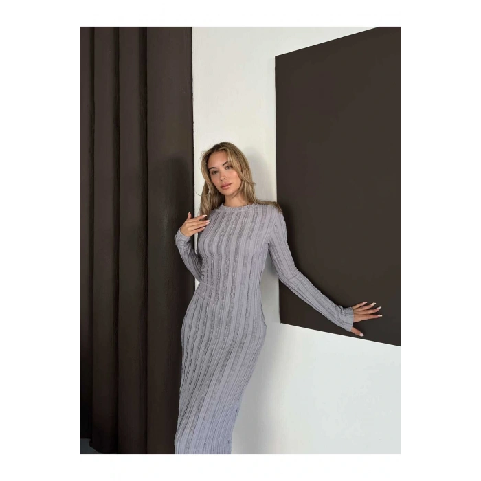 Yırtmaç Detaylı Fırfırlı Gri Elbise