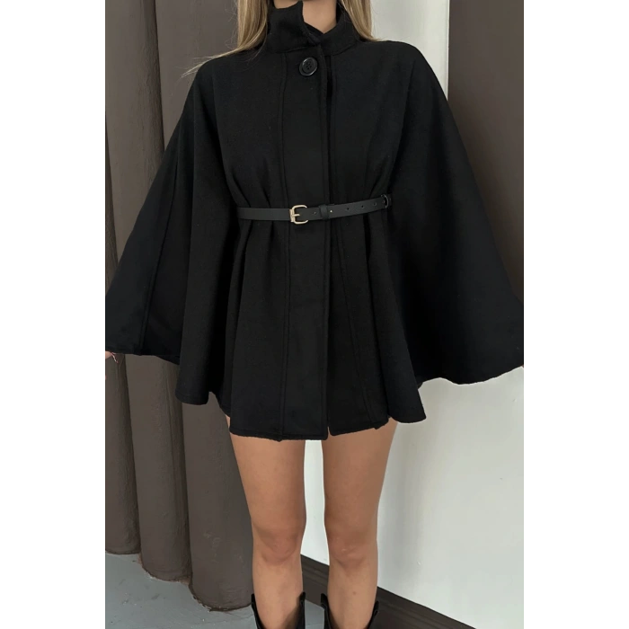 Kemer Detaylı Kaşe Siyah Panço