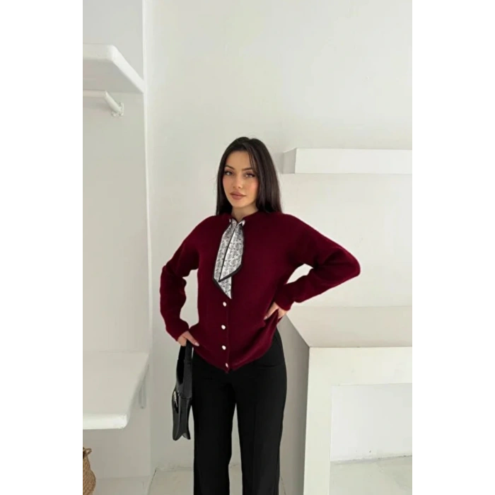 Fular Detaylı Düğmeli Triko Hırka