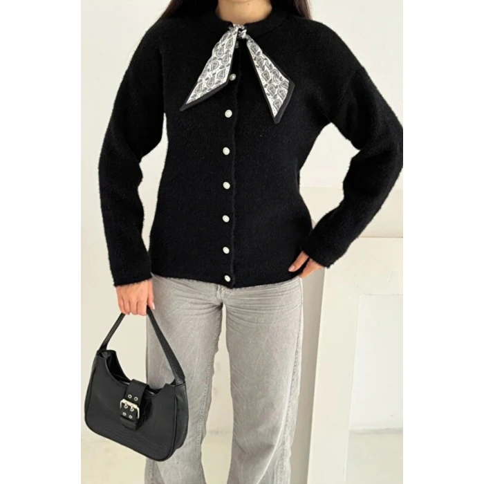 Fular Detaylı Düğmeli Triko Hırka