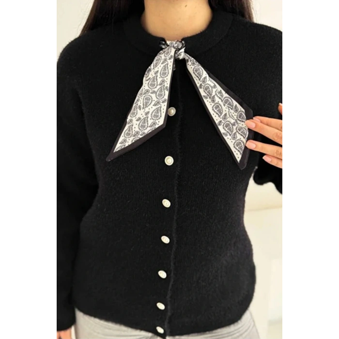 Fular Detaylı Düğmeli Triko Hırka