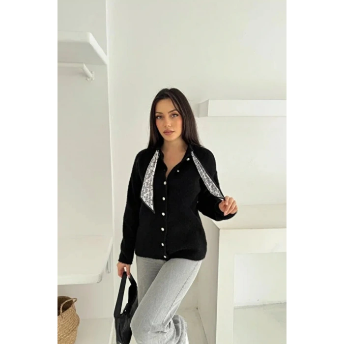 Fular Detaylı Düğmeli Triko Hırka