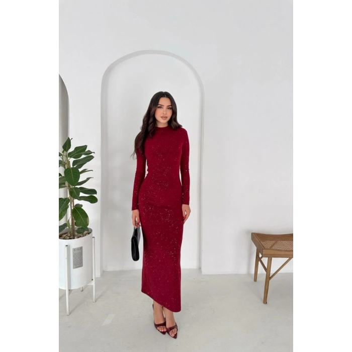Kadın Kırmızı Uzun Kollu Yırtmaç Detaylı Simli Elbise