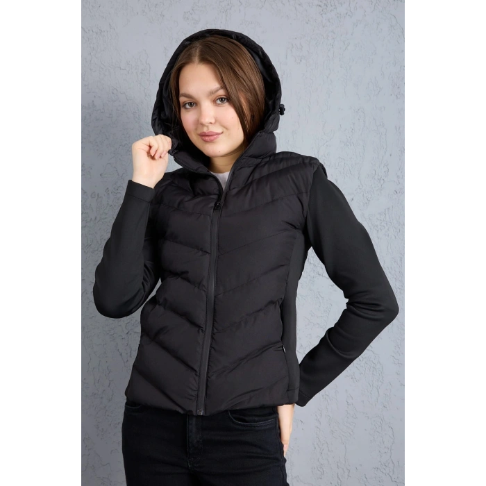 Kadın Siyah Kapüşonlu Şişme Mont – Fermuarlı