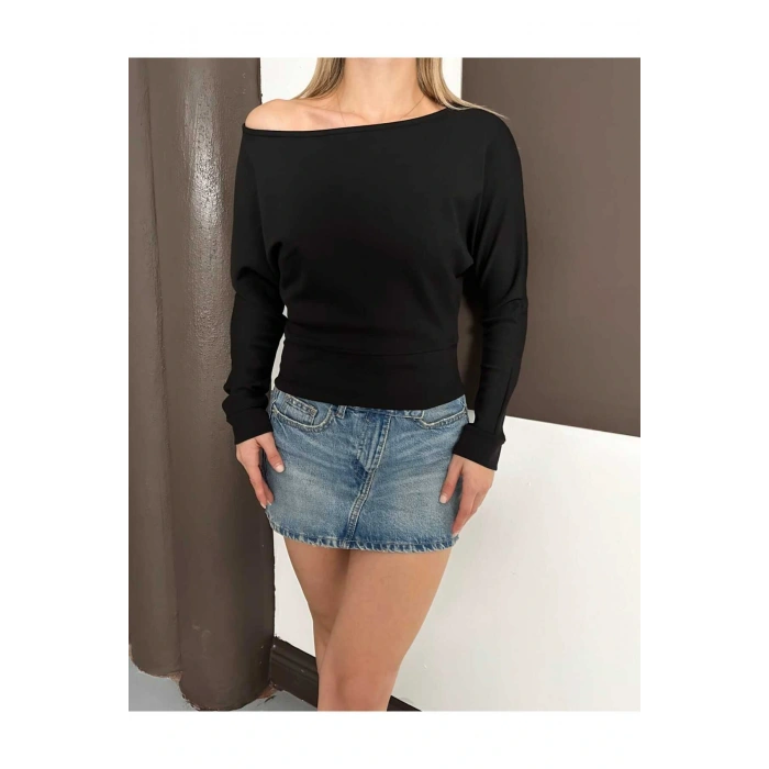 Kayık Yaka Yarasa Kol Bluz