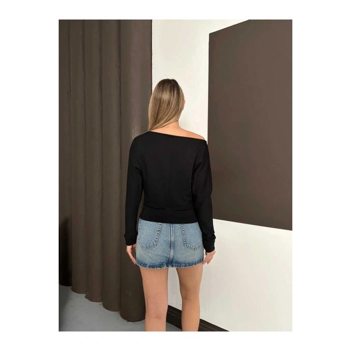 Kayık Yaka Yarasa Kol Bluz