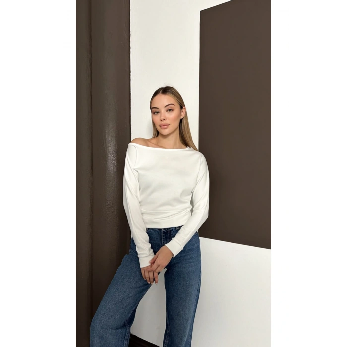 Kadın Beyaz Kayık Yaka Yarasa Kol Bluz